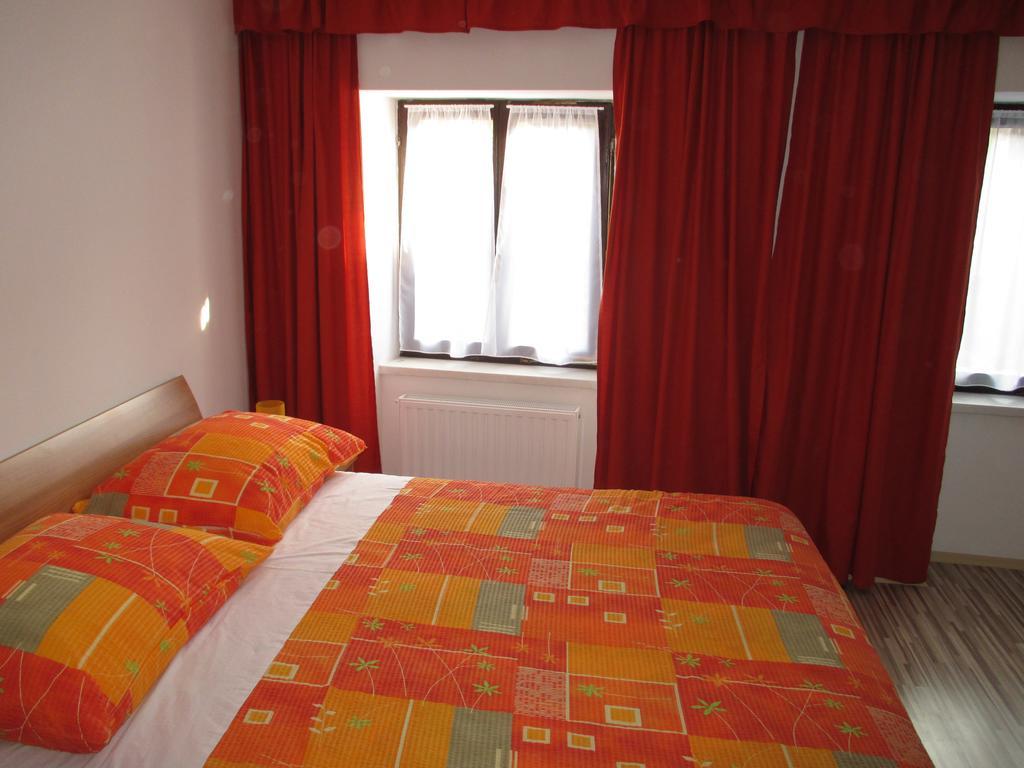 Apartamento Studio Brnat Kobarid Habitación foto